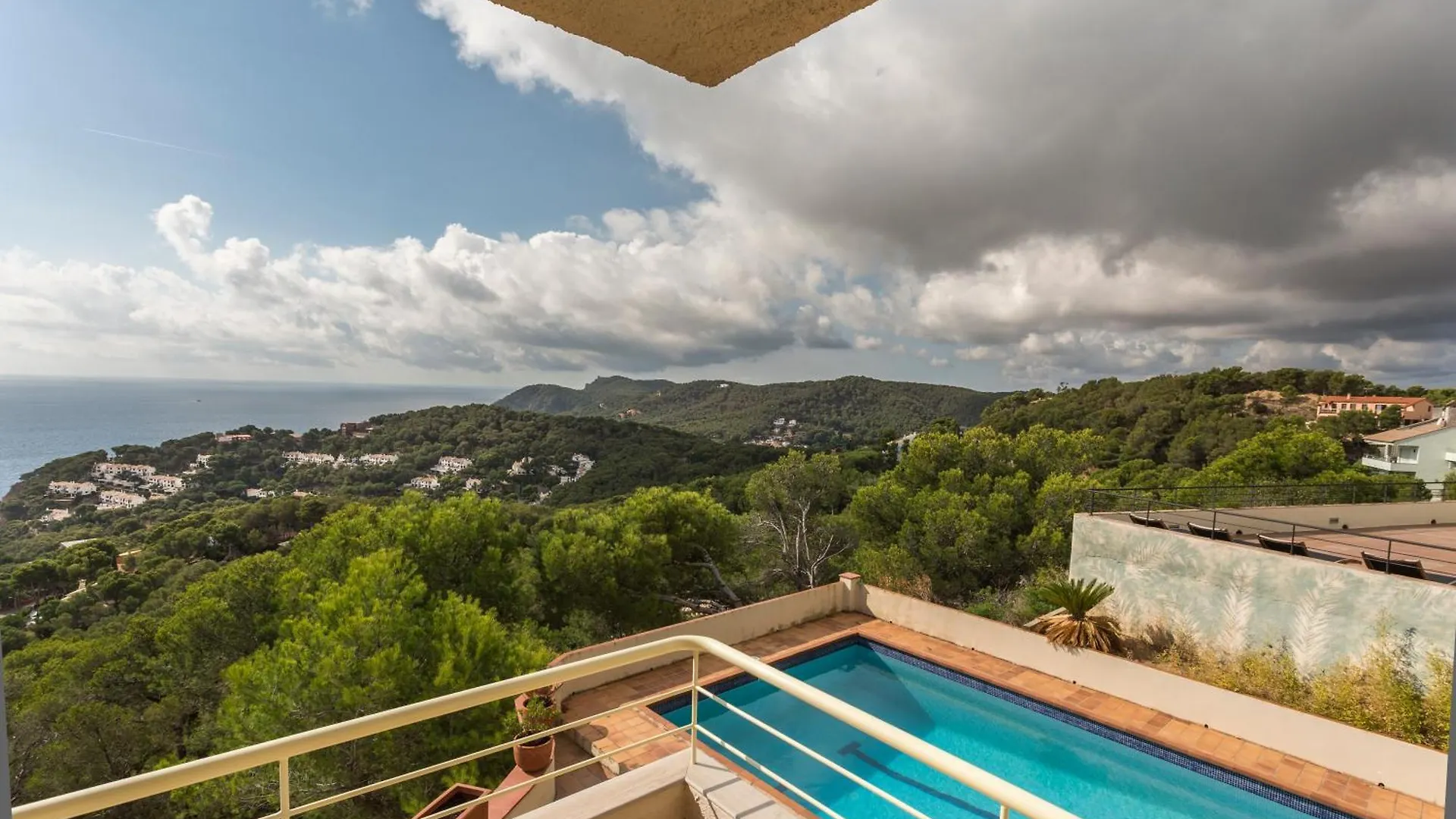Villa Tamariu Con Vistas Al Mar Begur